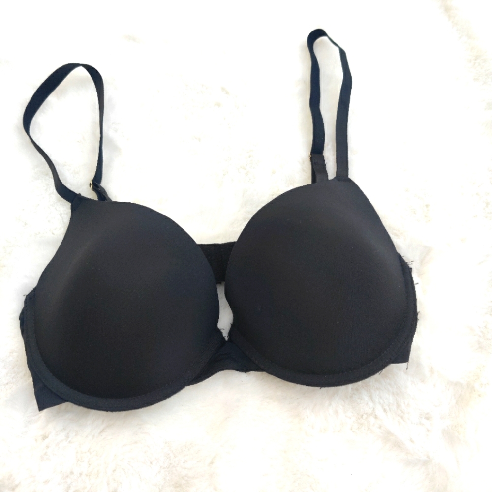 Vince CAMUTO bra size 36C